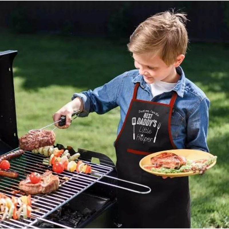 BBQ fekete gyerek kötény piros szegéllyel fehér felirattal